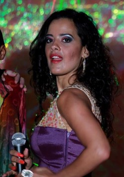 Amor, Plástico e Barulho